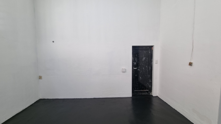 To Let Commercial Property for Rent in Woodstock Western Cape